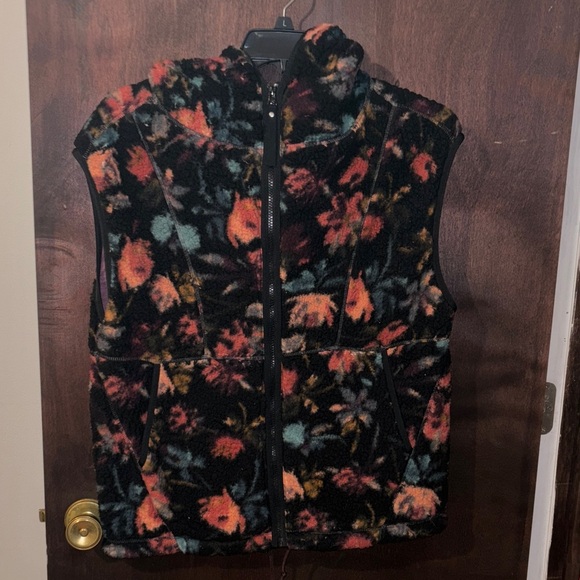 Prana Polar Escape Hooded Vest - Picture 1 of 3